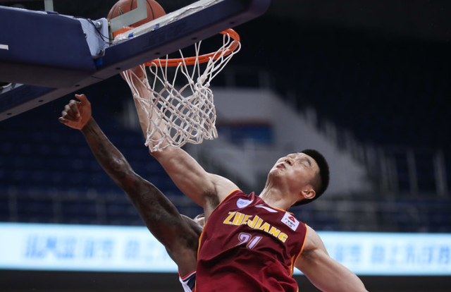 波兰力克荷兰,阿拉巴三分雨点燃全场 波兰力克荷兰,阿拉巴三分雨点燃全场