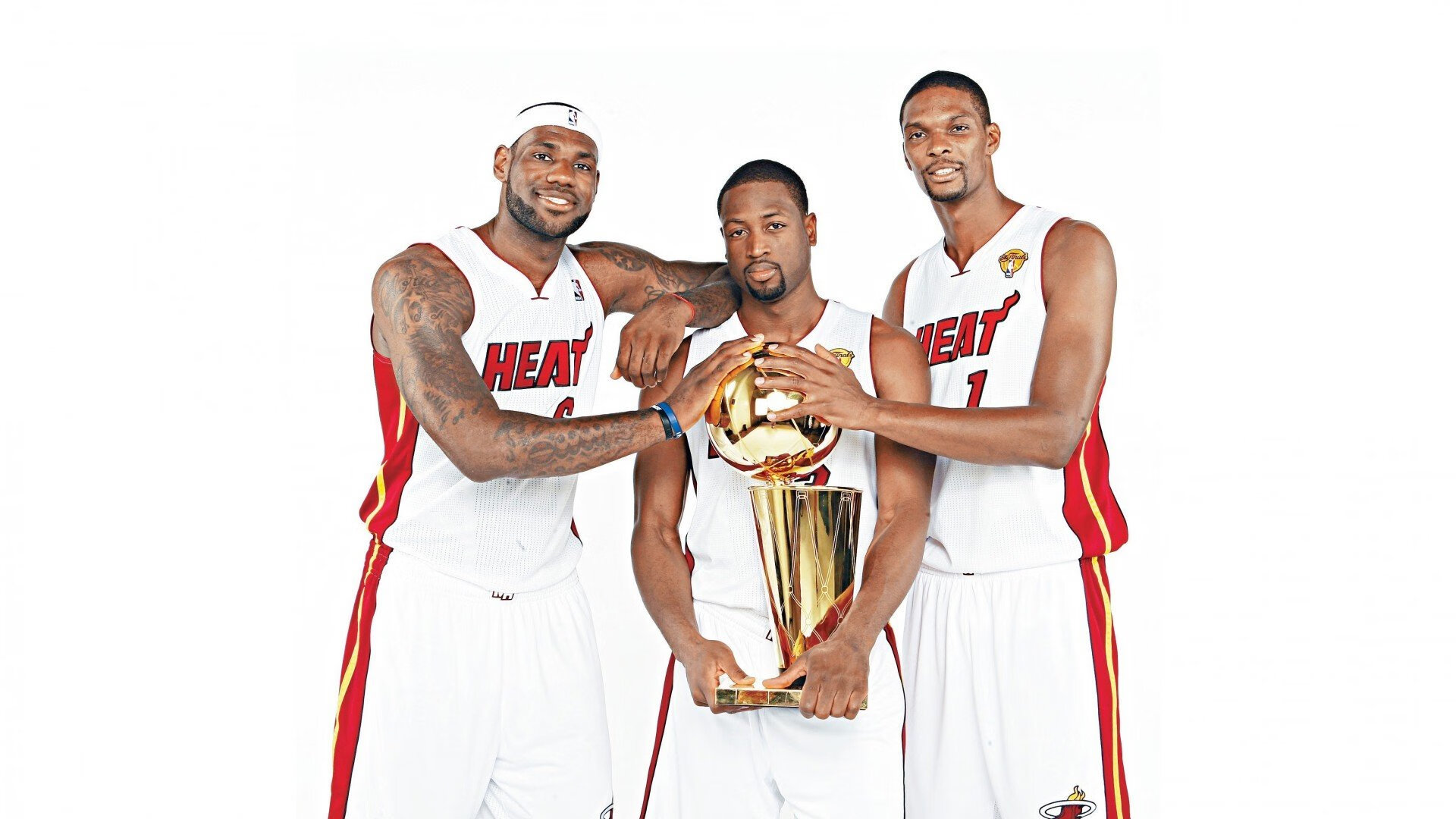 跨界王者时刻，当霍勒迪在F1赛道末节接管，广东队精神点燃冠军之争